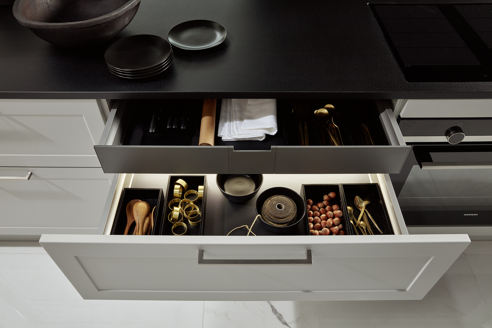 FOCUS - Platingrau softmatt